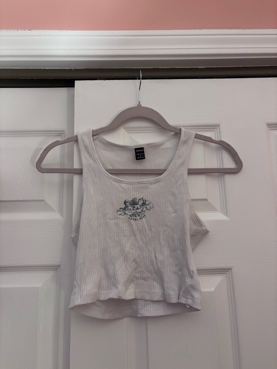 SHEIN Tops - SHEIN White Ribbed Floral Cropped Tank